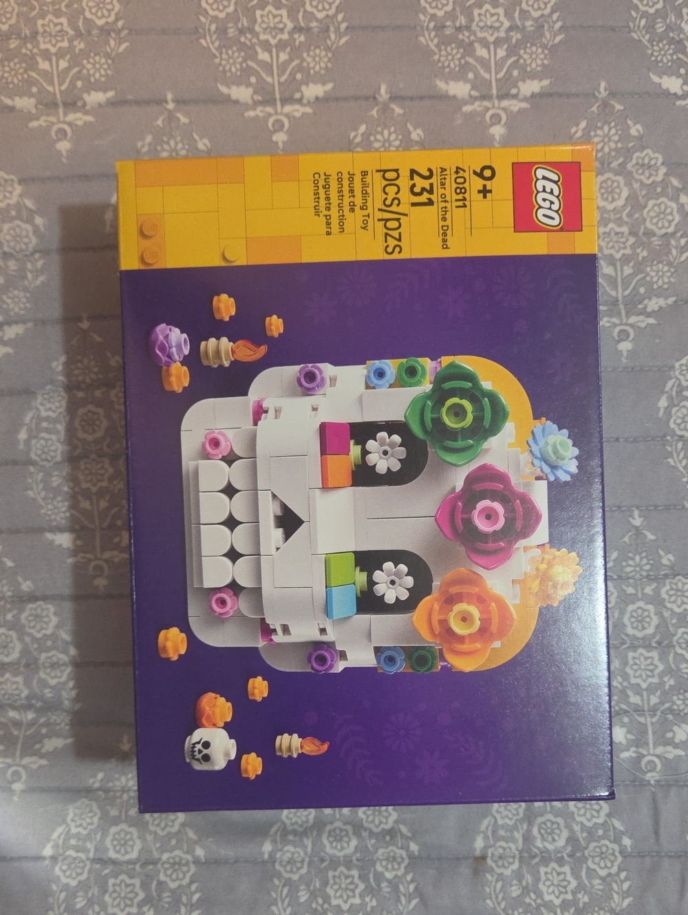 LEGO White Multicolor Floral Sugar Skull Altar Building Set